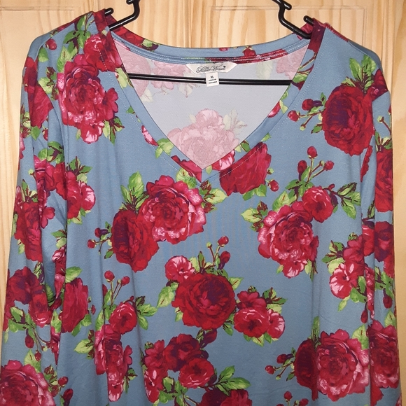 The Poineer Woman teal rose knit shirt size XL - Picture 2 of 3